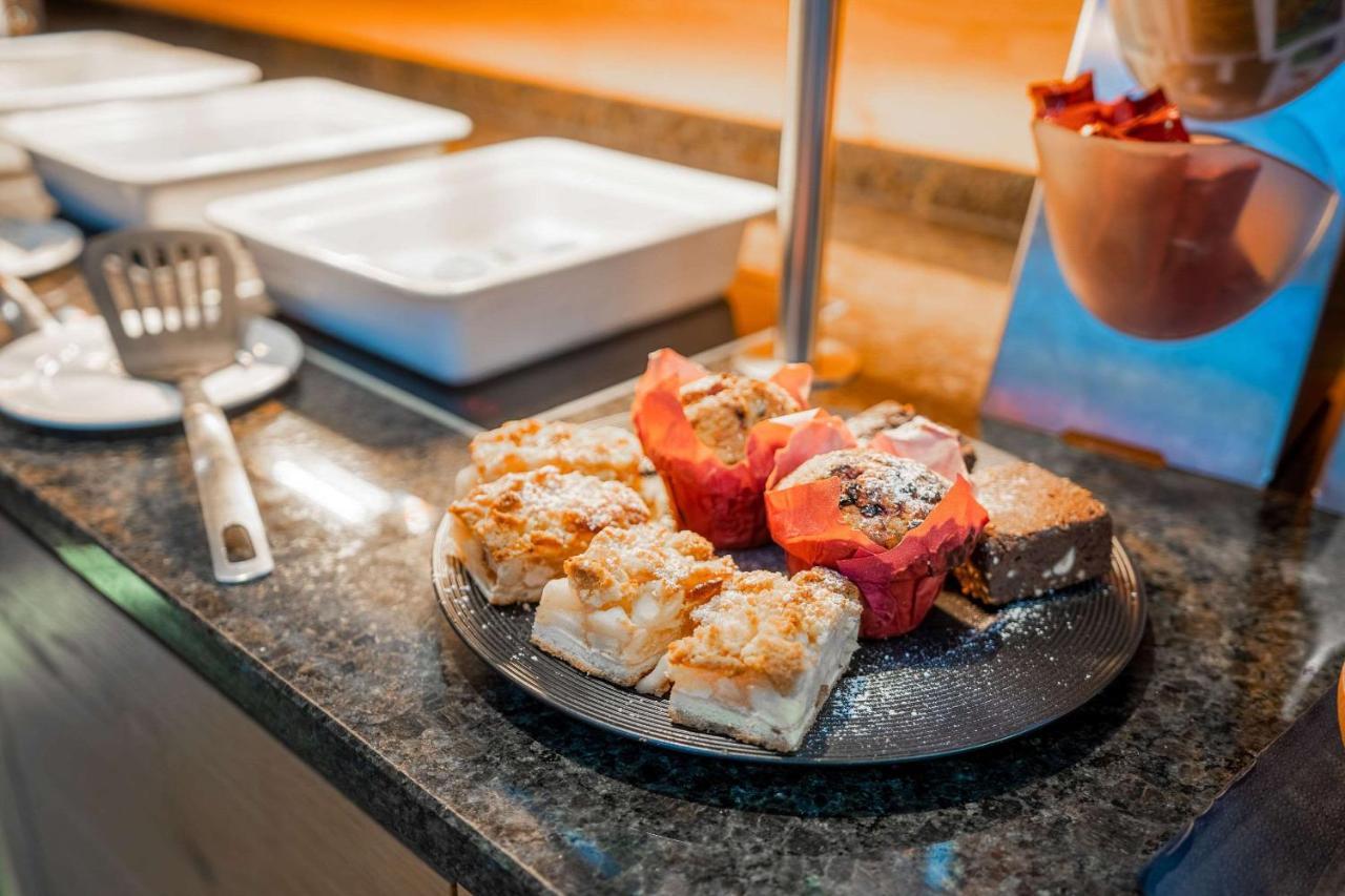 [M]Eat & Stay Hotel Haar  Eksteriør bilde