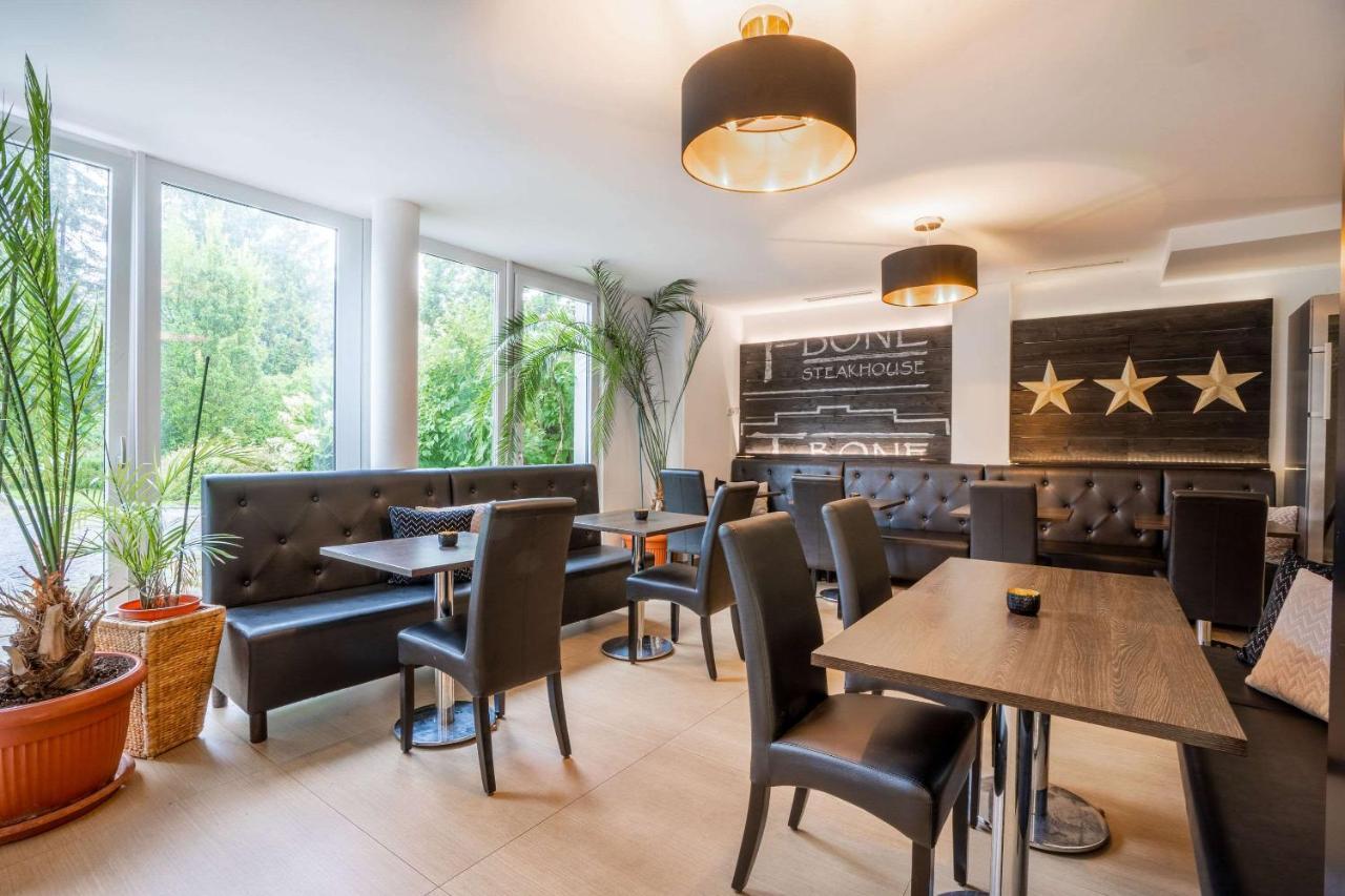[M]Eat & Stay Hotel Haar  Eksteriør bilde