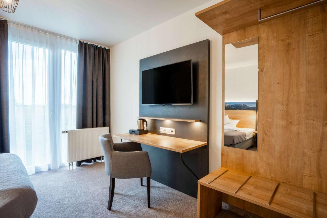 [M]Eat & Stay Hotel Haar  Eksteriør bilde